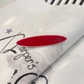 Elegante fermaglio per capelli rosso cinese ovale con scritta dorata France Handmade - Clip a Becco d'Anatra Ovale Rossa
