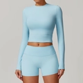 Ensemble de yoga bleu clair avec haut court à manches longues et short taille haute - Chemise À Manches Longues 8886 + Short 8519 Bleu Ciel / S