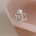 Zilveren hartvormige open ring met witte parel in een minimalistisch ontwerp - Verstelbaar Open / Zilveren Hart Parel (J4787)