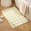 Tappetino da bagno a quadri verdi in fibra di peluche assorbente su pavimento - Quadri Verdi / 40x60cm