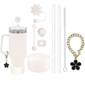 Detailliertes 9-teiliges Zubehörset für Becher mit Blumen-Strohhalmdeckeln und Kette - 9-Teiliges Set / Milchweiß