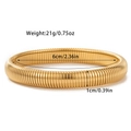 Detaillierte Maße des goldenen Edelstahl-Kabelarmbands mit 6cm Innendurchmesser - Gold Dünn 10mm (Stil 9)