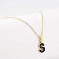 Minimalist golden stainless steel chain necklace with black letter S pendant charm - Gold-S