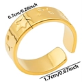 Detailaufnahme des goldenen Sternrings mit 0,7cm Breite und 1,7cm verstellbarem Ringmaß - Gold