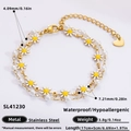Zweilagiges Gänseblümchen-Perlen-Armband aus Edelstahl mit 18K Goldbeschichtung und Herz - Weißes Gänseblümchen Perle Doppelt (SL41230)