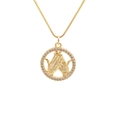 Collana geometrica dorata con ciondolo mani in preghiera e zirconi scintillanti - Gesto delle mani in preghiera