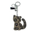 Llavero de leopardo con cristales negros, borlas doradas y campana sobre fondo blanco - Caqui con manchas grises