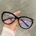 Occhiali cat-eye con montura nera geometrica, stanghette dorate e lenti anti luce blu - Montatura Nera Asta Dorata - Lente Piano