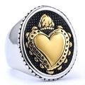 Anello da uomo vintage in acciaio con cuore a corona d'oro su trama nera - US 7 / Stile Cuore con Corona Vintage (08506)