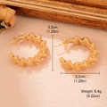 Créoles dorées torsadées en forme de U en acier inoxydable texturé, diamètre de 3,2 cm - Style Boucle en Spirale (WGXA0038058024A)