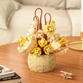 Mattoncini di narciso in miniatura in cesto crema, dimensioni di 55x67x90mm - Sole Giallo Pallido (M3081)