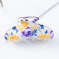 Pinza per capelli in acrilico con motivi floreali di rose gialle e viola su bianco - Fiori di rosa gialla viola (D19-3-16)