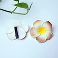 Plumeria hair clip with white yellow gradient petals and a black duckbill clip base - Colored Flower Head + Clip [4cm]