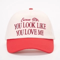 Two-tone baseball cap in off-white and red with 'You Look Like' letter embroidery - One Size / Off-white Spliced Red