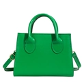 Mini bolso cuadrado retro verde brillante con asa superior y correa ajustable - Verde
