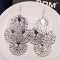 Elegant silver layered fan-shaped镂空 drop earrings with metallic mesh design - E5622 3-Layer Fan Hollow / Silver