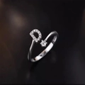 S925 Sterling Silber offener Ring mit funkelndem Zirkonia-Buchstaben D und Solitär-Diamant - Buchstabe D