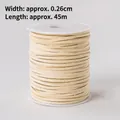 Rotolo di cordoncino scamosciato beige largo 0,26 cm e lungo 45 m su rocchetto bianco - Cordino in Scamosciato Coreano / 50 Yard (Circa 45m) / Bianco latte