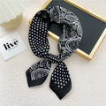 Elegante foulard in seta 70cm bianco e nero con motivi paisley e pois vintage - 1 Pois Paisley Nero