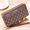 Primer plano de cartera larga vintage para mujer con doble cremallera y estampado - Marrón Oscuro Patrón Geométrico Cadena S