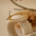 Anello regolabile in argento 925 placcato oro con pavé di zirconi brillanti dal design chic - Taglia 14 (Regolabile) / Oro 18K