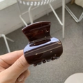Dark brown tortoiseshell hair claw clip in a minimalist vase-shaped design for women - Chocolate - Vase Shape - Butterfly Buckle