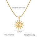 Especificaciones de tamaño del colgante de sol martillado dorado y collar cadena serpiente - Colgante de Diseño de Sol en Espiral (HC-N40471) / Dorado