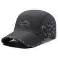 Atmungsaktive Herren-Mesh-Cap in Schwarz mit Camouflage-Besatz und Outdoor-Berg-Logo - Verstellbar / Grau