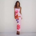 Roze zomerse maxi-jurk met spaghettibandjes en levendige leliebloemenprints - S / Roze