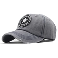 Gorra vintage gris lavado con estrella y visera desgastada para protección solar exterior - Gris
