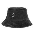 Détail de la broderie champignon blanc sur un chapeau bob gris délavé avec œillets en métal - Réglable / Noir