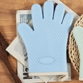Guante de silicona azul para horno con diseño de corazones antideslizantes y algodón - Azul Cielo