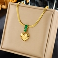 Collana vintage dorata a serpente con pietre verdi e ciondolo a cuore lucido raffinato - Collana a Catena di Serpente con Ciondolo a Cuore di Gema Rettangolare Verde(N2262)