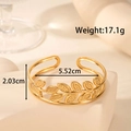 Bracciale rigido aperto in acciaio inossidabile dorato con foglie e dettagli taglia - Stile foglia d'albero cava (YB-006)