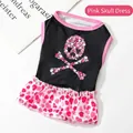 Niedliches schwarzes Haustierkleid mit pinkem Totenkopf-Print und Rüschensaum - S / Rosa Blumenschädel