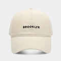 Berretto da baseball in cotone beige con ricamo Brooklyn e struttura a sei pannelli - Regolabile / Beige