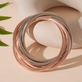 Detalle de pulseras elásticas de cadena de serpiente multicapa en oro y plata - Oro Rosa y Plata