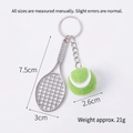 Mini tennisracket sleutelhanger met groene tennisbal in zilverlegering - 2.6cm Groot / Zilver Racket + 2.6cm Donkergroene Bal