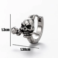 Herren Creolen aus Edelstahl mit Totenkopf und Rose, Größe 1,3 cm, silberfarben - Totenkopf Rosenstil (S130)