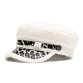 Berretto militare bianco in finta pelliccia con visiera leopardata e decoro a M - Bianco Sporco
