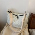 Quilted beige dumpling shoulder bag with classic lattice stitching and nylon finish - Standard Type / White (No Pendant)