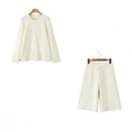 Women's cream white ribbed knit set with round neck long sleeve top and shorts - One Size / White