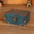 Emerald green vintage wooden jewelry storage box with antique metal lock and flower carving - Square Emerald - Unlocked