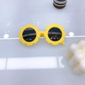 Kinder Sonnenbrille im Sonnenblumen-Design, Mattgelb mit UV400 Schutz Gläsern - Mattgelb