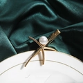 Golden sea-style hair clip featuring a white faux pearl on elegant green silk - 5.5cm Simple Pearl Starfish Clip