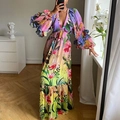 Detalle del estampado floral y de leopardo en un vestido maxi con cuello en V degradado - S / Color Estampado