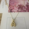 Collier superposé doré avec pendentif lettre A en relief étincelant pour femme - Lettre A