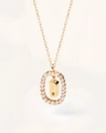 Collana in argento 925 dorato con ciondolo ovale, lettera D fluttuante e pietre in zirconia - Stile ciondolo lettera D ovale con pavé di zirconi / Argento 925 / 50cm (40+5+5cm) / Oro