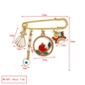 Dimensiones detalladas del broche ojo turco dorado con colgantes y especificaciones de peso - Estilo Vestido LOVE (BE1729MI00)