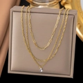 Collier multicouche en acier titane doré avec chaîne trombone et pendentif goutte - Chaîne à trois rangs avec pendentif en strass (QZXLH143) / Or
